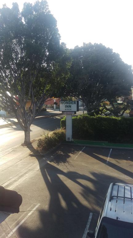 Pasadena Lodge Motel 2*